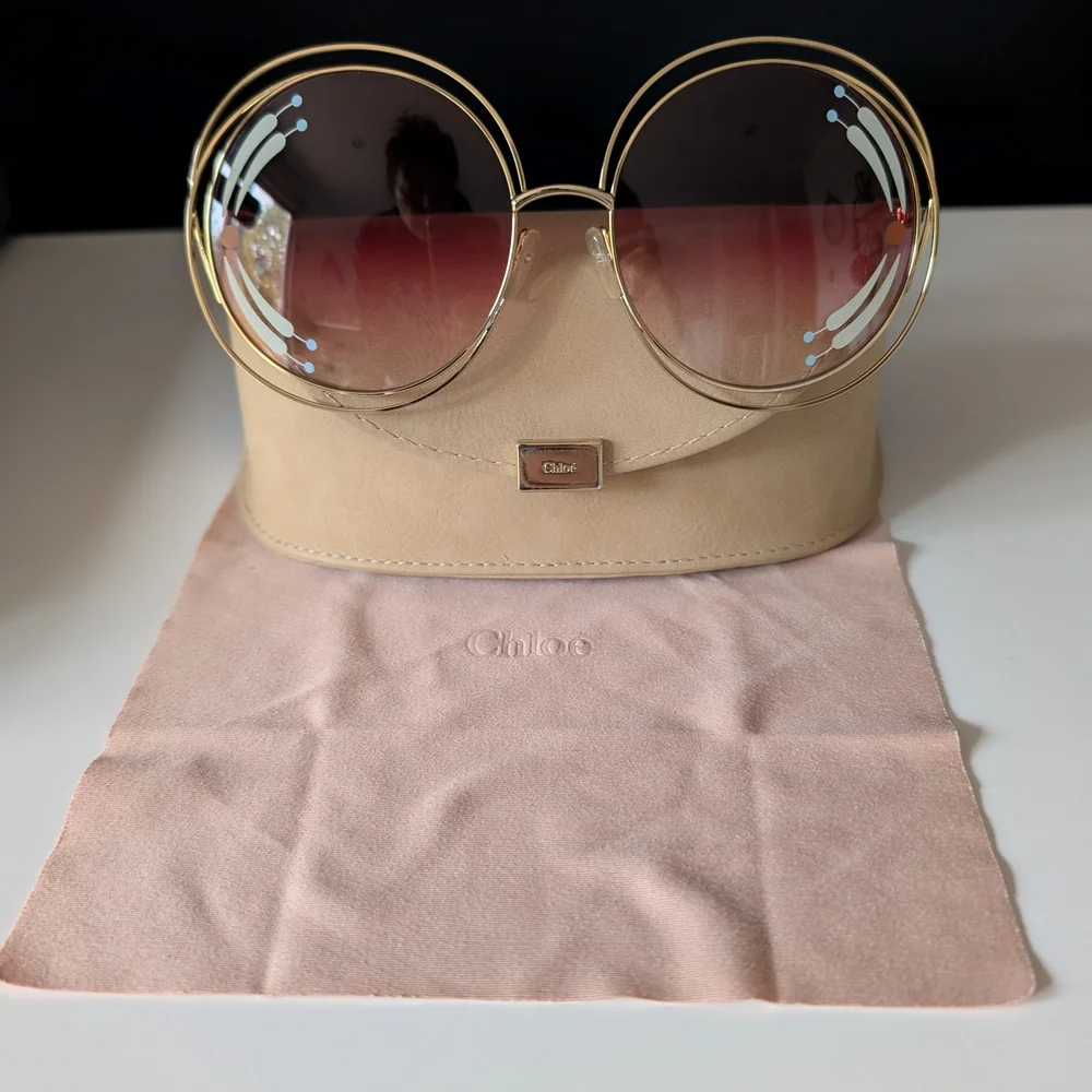 Chloe Oversized Gold Frame Sunglasses with Pink Gradient Lenses